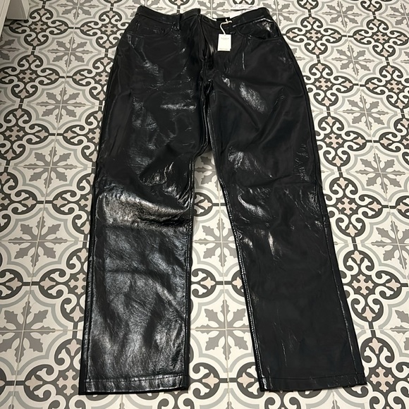 Abercrombie NBW NWT 90s straight ultra high rise shiny black leather pants - Picture 3 of 5